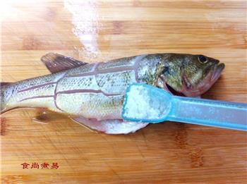 糖醋鲈鱼怎么做，糖醋鲈鱼怎么做好吃，糖醋鲈鱼做法