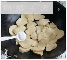 葱爆素鸡怎么做，葱爆素鸡怎么做好吃，葱爆素鸡做法