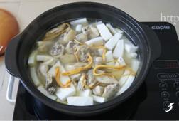 椰子鸡火锅怎么做，椰子鸡火锅怎么做好吃，椰子鸡火锅做法