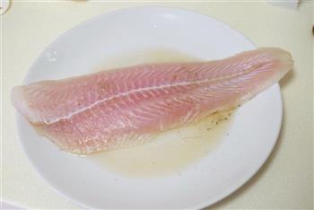 色彩斑斓—柠檬香煎龙利鱼怎么做，色彩斑斓—柠檬香煎龙利鱼怎么做好吃，色彩斑斓—柠檬香煎龙利鱼做法