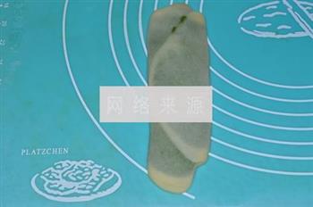 抹茶蛋黄酥怎么做，抹茶蛋黄酥怎么做好吃，抹茶蛋黄酥做法