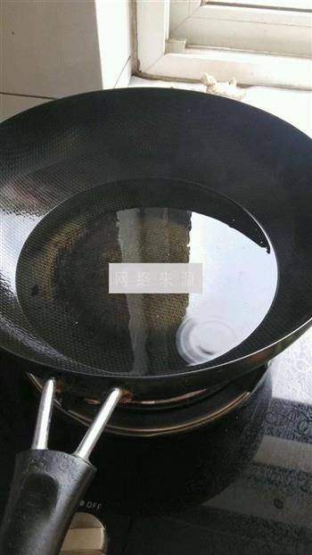 干炸椒盐蘑菇怎么做，干炸椒盐蘑菇怎么做好吃，干炸椒盐蘑菇做法
