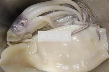 烤鱿鱼怎么做，烤鱿鱼怎么做好吃，烤鱿鱼做法