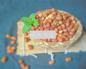 脆炸花生米怎么做，脆炸花生米怎么做好吃，脆炸花生米做法