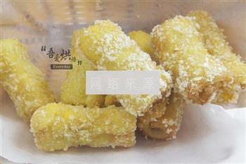 金黄油炸香酥卷怎么做，金黄油炸香酥卷怎么做好吃，金黄油炸香酥卷做法