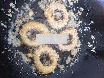 酥香鱿鱼圈怎么做，酥香鱿鱼圈怎么做好吃，酥香鱿鱼圈做法