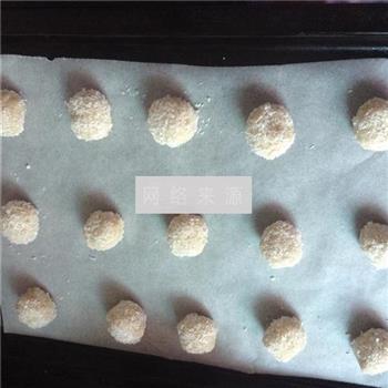 蛋白椰蓉球怎么做，蛋白椰蓉球怎么做好吃，蛋白椰蓉球做法