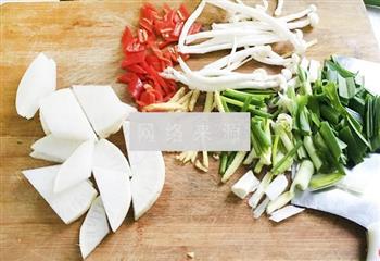 鱼头浓汤火锅怎么做，鱼头浓汤火锅怎么做好吃，鱼头浓汤火锅做法