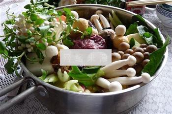 牛肉丸子什菜锅怎么做，牛肉丸子什菜锅怎么做好吃，牛肉丸子什菜锅做法