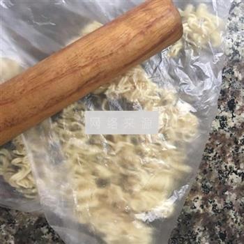 泡面土豆丸子怎么做，泡面土豆丸子怎么做好吃，泡面土豆丸子做法