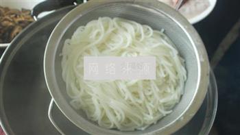 卷出来的美味の螺蛳粉春卷怎么做，卷出来的美味の螺蛳粉春卷怎么做好吃，卷出来的美味の螺蛳粉春卷做法