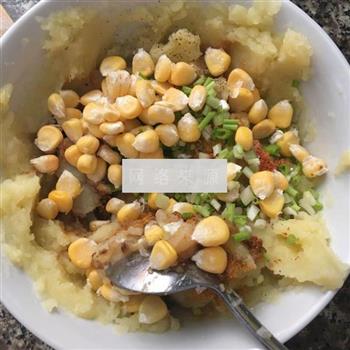 泡面土豆丸子怎么做，泡面土豆丸子怎么做好吃，泡面土豆丸子做法