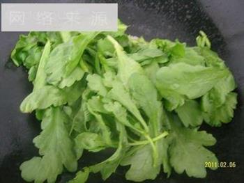 蒜香芋头茼蒿怎么做，蒜香芋头茼蒿怎么做好吃，蒜香芋头茼蒿做法