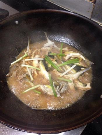 黄豆酱焖河豚怎么做，黄豆酱焖河豚怎么做好吃，黄豆酱焖河豚做法