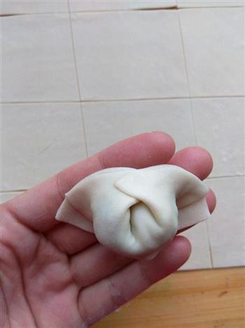 家常三鲜小馄饨怎么做，家常三鲜小馄饨怎么做好吃，家常三鲜小馄饨做法