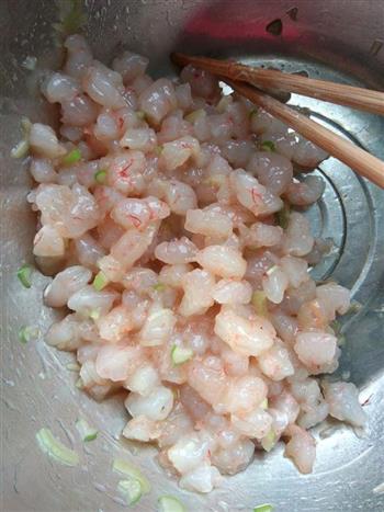 家常三鲜小馄饨怎么做，家常三鲜小馄饨怎么做好吃，家常三鲜小馄饨做法