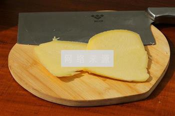 爆浆鸡排怎么做，爆浆鸡排怎么做好吃，爆浆鸡排做法