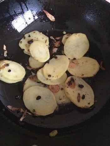 豆豉烤鱼怎么做，豆豉烤鱼怎么做好吃，豆豉烤鱼做法
