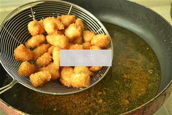 炸鸡米花怎么做，炸鸡米花怎么做好吃，炸鸡米花做法