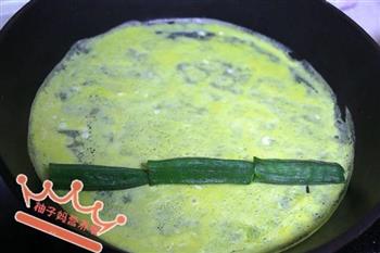 秋葵厚蛋烧怎么做，秋葵厚蛋烧怎么做好吃，秋葵厚蛋烧做法