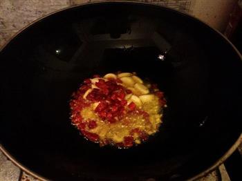 家乡味-咸菜牛肉火锅怎么做，家乡味-咸菜牛肉火锅怎么做好吃，家乡味-咸菜牛肉火锅做法