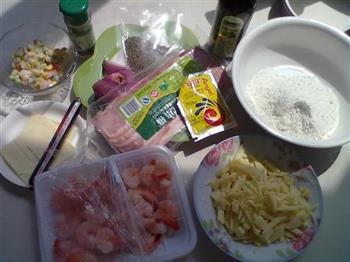 鲜虾火腿培根披萨怎么做，鲜虾火腿培根披萨怎么做好吃，鲜虾火腿培根披萨做法