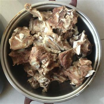 羊蝎子怎么做，羊蝎子怎么做好吃，羊蝎子做法