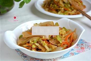 素炒凉皮怎么做，素炒凉皮怎么做好吃，素炒凉皮做法