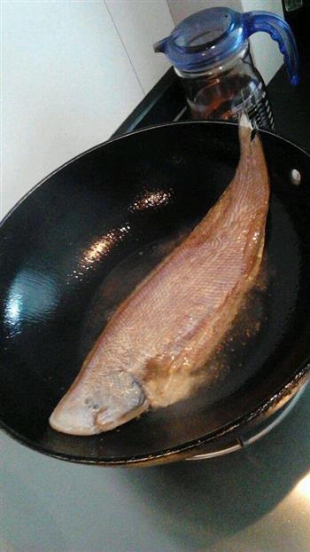红烧肉塌鱼怎么做，红烧肉塌鱼怎么做好吃，红烧肉塌鱼做法