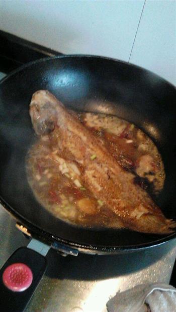 红烧肉塌鱼怎么做，红烧肉塌鱼怎么做好吃，红烧肉塌鱼做法