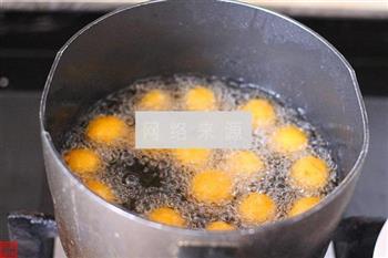 红薯丸子怎么做，红薯丸子怎么做好吃，红薯丸子做法