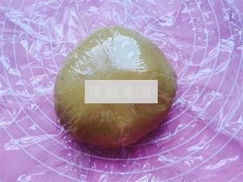 广式蛋黄月饼怎么做，广式蛋黄月饼怎么做好吃，广式蛋黄月饼做法