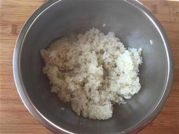 香菇肉丁烧麦怎么做，香菇肉丁烧麦怎么做好吃，香菇肉丁烧麦做法