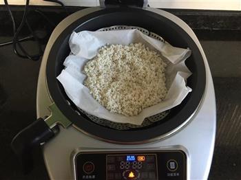 香菇肉丁烧麦怎么做，香菇肉丁烧麦怎么做好吃，香菇肉丁烧麦做法