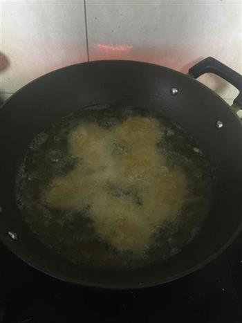 蒜香炸鸡翅怎么做，蒜香炸鸡翅怎么做好吃，蒜香炸鸡翅做法