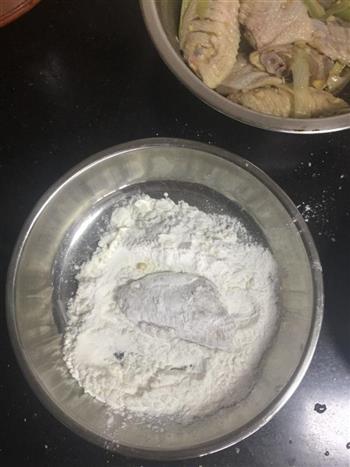 蒜香炸鸡翅怎么做，蒜香炸鸡翅怎么做好吃，蒜香炸鸡翅做法