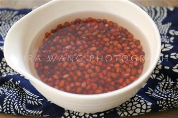 莲子红豆沙怎么做，莲子红豆沙怎么做好吃，莲子红豆沙做法
