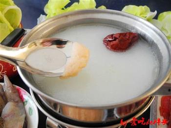 肉滑奶汤火锅怎么做，肉滑奶汤火锅怎么做好吃，肉滑奶汤火锅做法