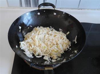 酸菜白肉火锅怎么做，酸菜白肉火锅怎么做好吃，酸菜白肉火锅做法