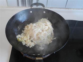 酸菜白肉火锅怎么做，酸菜白肉火锅怎么做好吃，酸菜白肉火锅做法