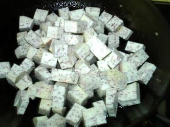 香煎芋头糕怎么做，香煎芋头糕怎么做好吃，香煎芋头糕做法