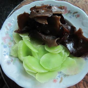 全鱼香锅怎么做，全鱼香锅怎么做好吃，全鱼香锅做法