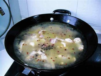 鸳鸯滋补火锅怎么做，鸳鸯滋补火锅怎么做好吃，鸳鸯滋补火锅做法