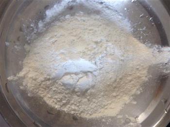 炸椰香牛奶怎么做，炸椰香牛奶怎么做好吃，炸椰香牛奶做法