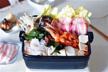 韩风辣味豚肉锅怎么做，韩风辣味豚肉锅怎么做好吃，韩风辣味豚肉锅做法