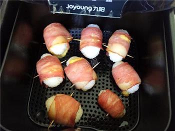 培根饭团怎么做，培根饭团怎么做好吃，培根饭团做法