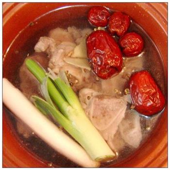 虫草花养生火锅怎么做，虫草花养生火锅怎么做好吃，虫草花养生火锅做法
