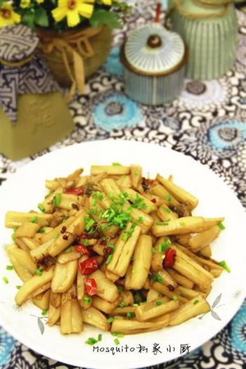 香脆麻辣藕条怎么做，香脆麻辣藕条怎么做好吃，香脆麻辣藕条做法