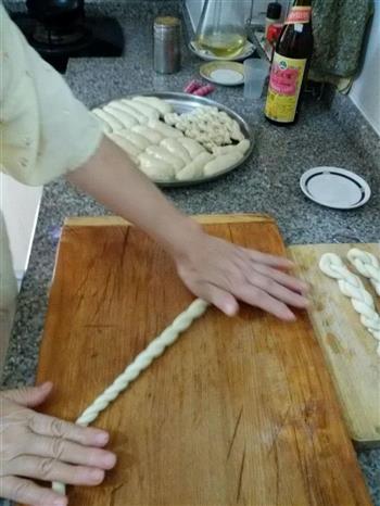 香酥麻花怎么做，香酥麻花怎么做好吃，香酥麻花做法