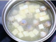 丝瓜文蛤豆腐汤怎么做，丝瓜文蛤豆腐汤怎么做好吃，丝瓜文蛤豆腐汤做法